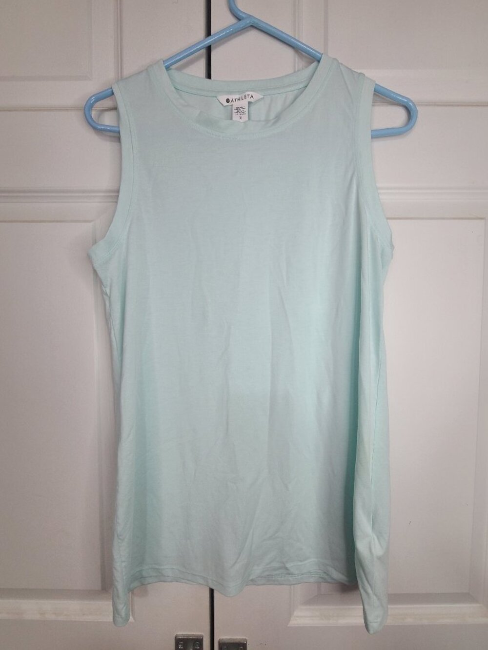 Athleta Scoop Neck Tank Top Light Blue Athletic Sleeveless - Size Small